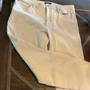Ralph Lauren high-quality denim in a cream color that screams “old money style”
